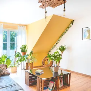 Bavaria - Zentral Mit Stellplatz, Kueche & Netflix Appartement